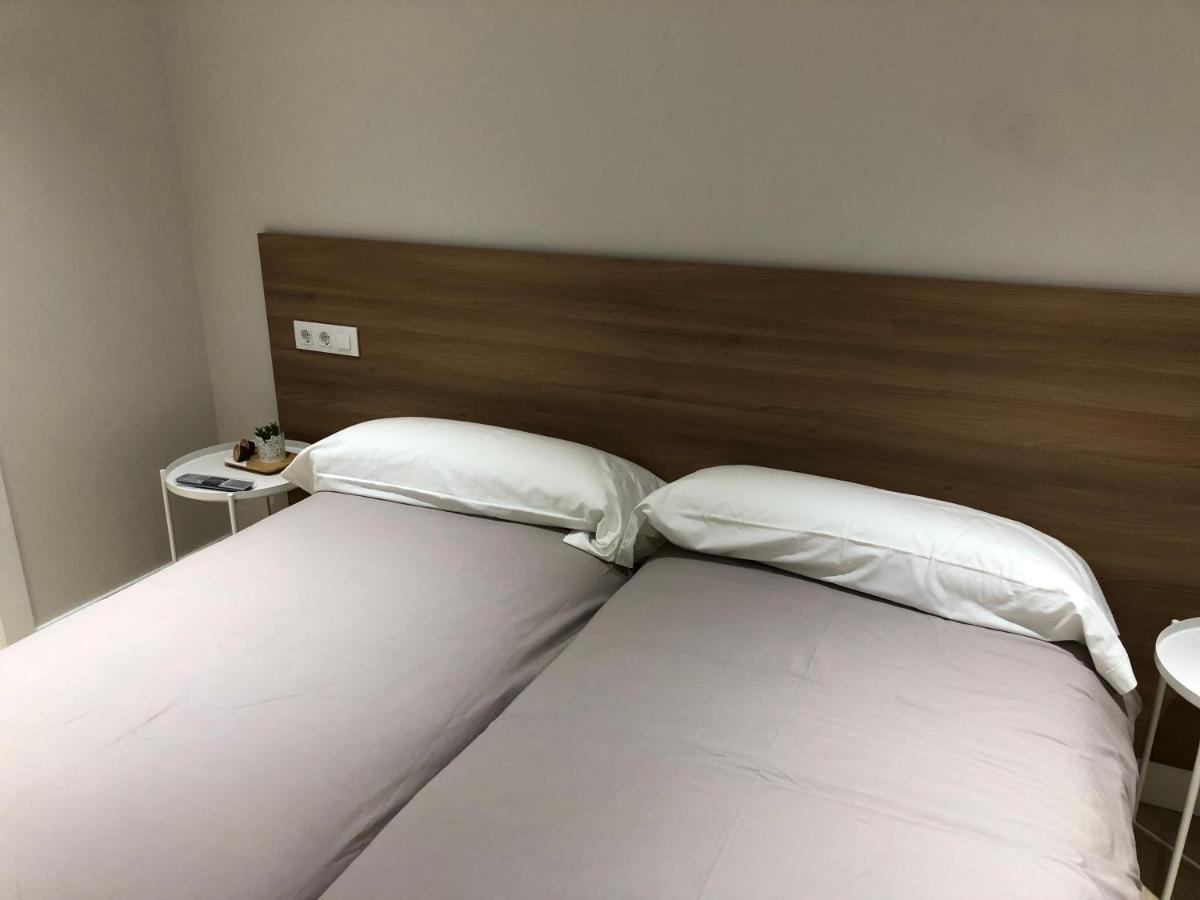 Pension La Castellana โลโกรโญ ภายนอก รูปภาพ