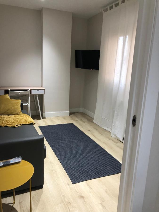 Pension La Castellana โลโกรโญ ภายนอก รูปภาพ