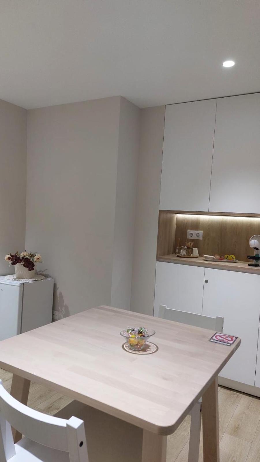 Pension La Castellana โลโกรโญ ภายนอก รูปภาพ